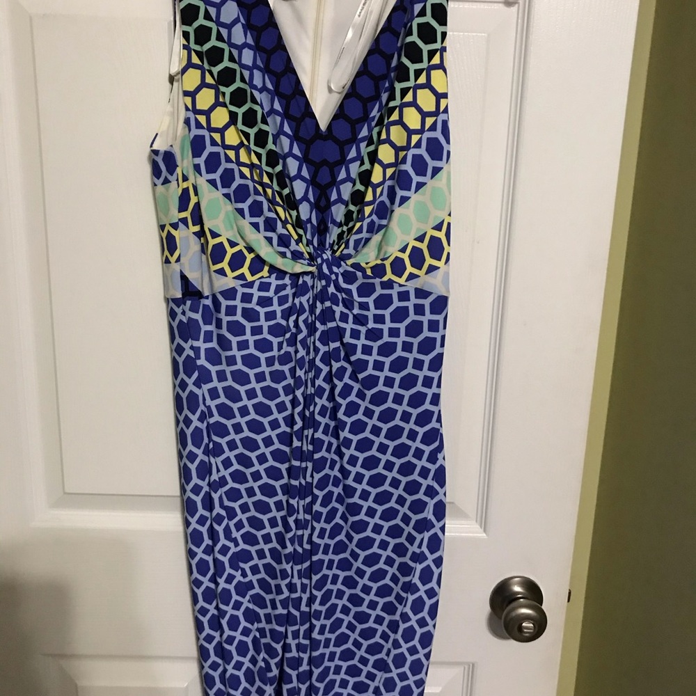 Great dress for work or church